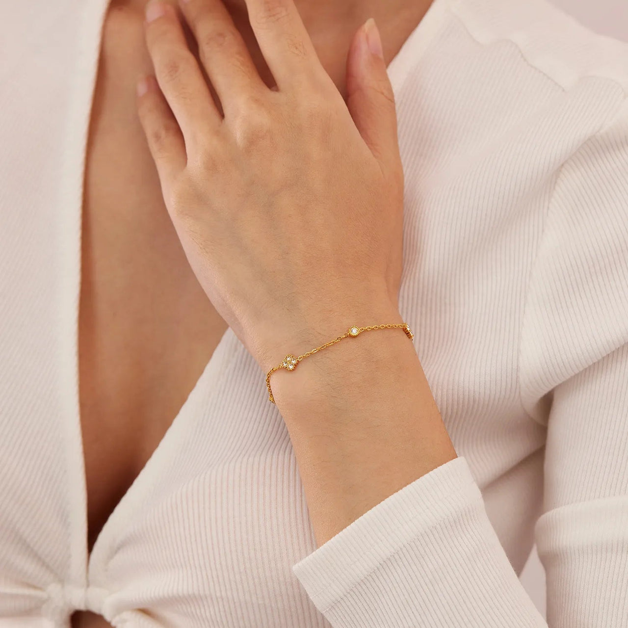 18K Gold - Plated Titanium Steel Inlaid Zircon Bracelet - Coolpeacock