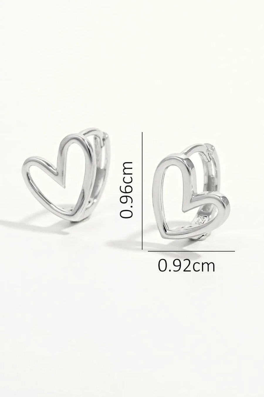 925 Sterling Silver Heart Shape Earrings - Coolpeacock