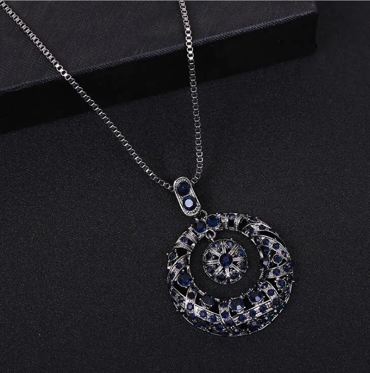 Lightweight Long Necklace with Crystals - Coolpeacock