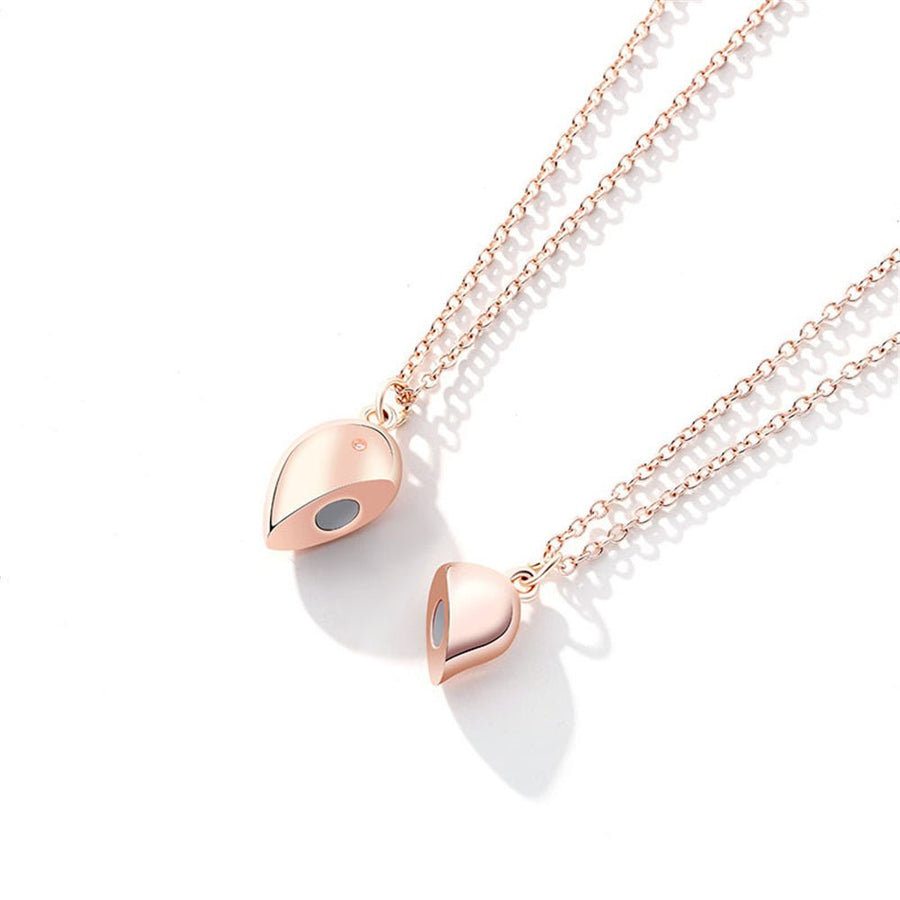 Magnetic Rotating Necklaces Heart Necklace Couples Gifts for Him and Her - Coolpeacock