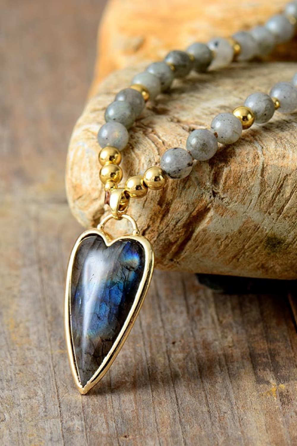 Natural Stone Pendant Beaded Necklace - Coolpeacock